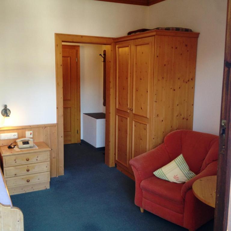 Kur- und Ferienhotel Haser - Einzelzimmer mit Balkon - 5