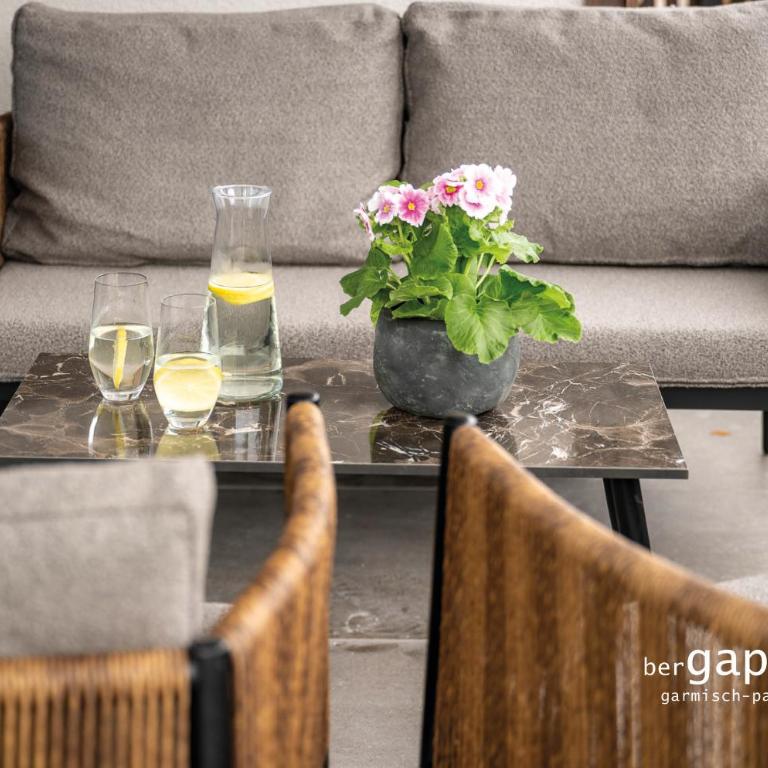 BergAlpine - Appartamento con 2 Camere da Letto, Balcone e Vista Montagna - 18