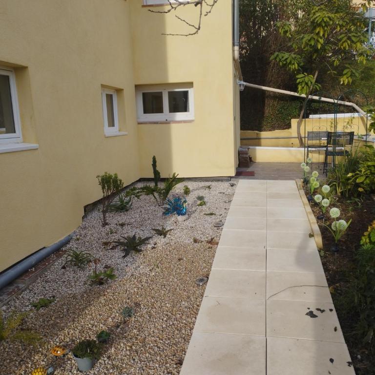Appartement Aurore en rez de jardin avec parking gratuit - Appartement 1 Chambre - 2