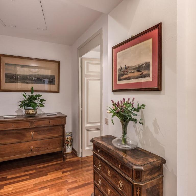 Corso Vittorio top location - Appartamento con 2 Camere da Letto - 27