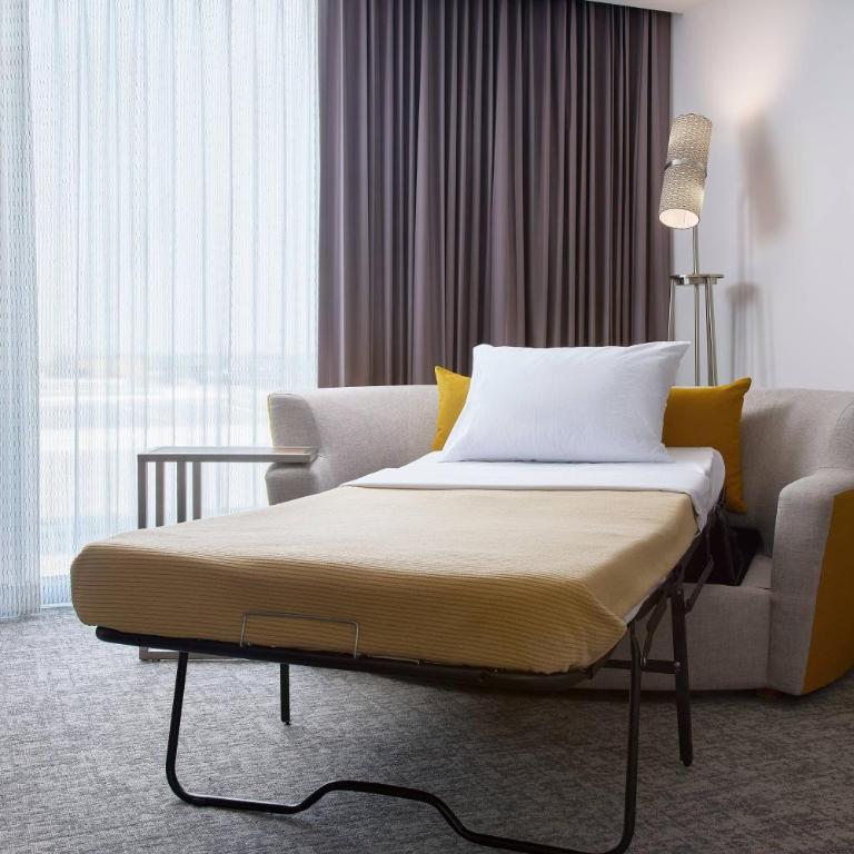 Courtyard by Marriott Merida Downtown - Standard Guest room with 1 King, Non Smoking, City view - 2