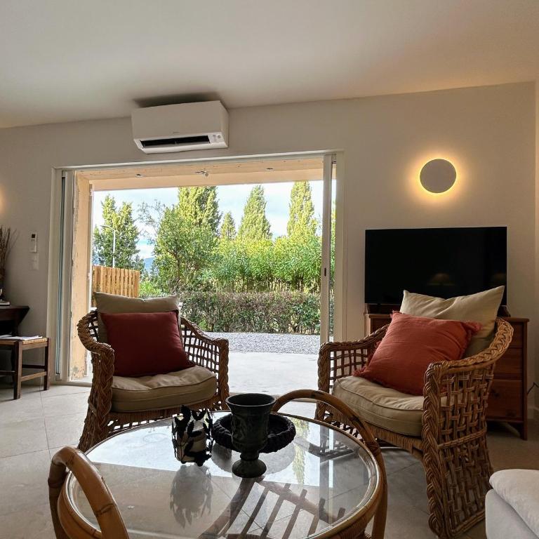 T3 climatisé avec jardin proche plage et ville - Apartamento de 2 dormitorios - 2