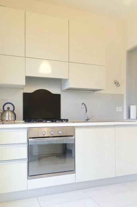 Luxury Suites Collection - Ponchielli 19 - Two-Bedroom Apartment - 8