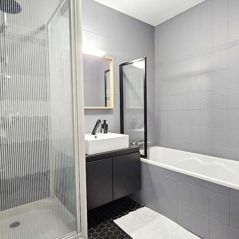 La Comète 4 Bedroom WiFi TV - Appartamento con 4 Camere da Letto - 56