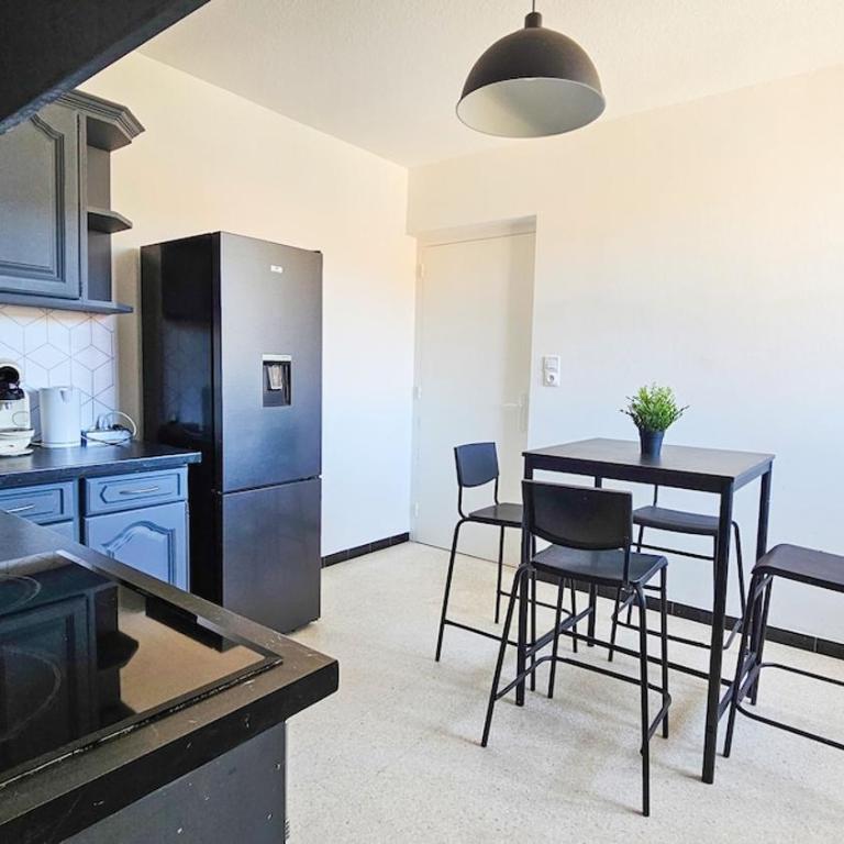 La Comète 4 Bedroom WiFi TV - Appartamento con 4 Camere da Letto - 60