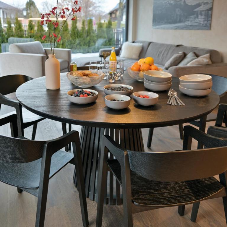 BergRetreat mit Sauna & Garten - Four-Bedroom Apartment with Sauna, Garden and Mountain View - 56