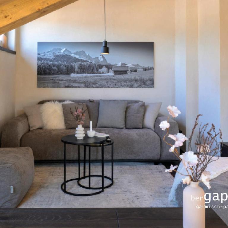 BergVibes - One-Bedroom Chalet with Balcony and Mountain View - 6