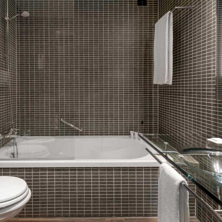 AC Hotel by Marriott Pisa - Camera Standard Doppia con Letti Singoli - 7