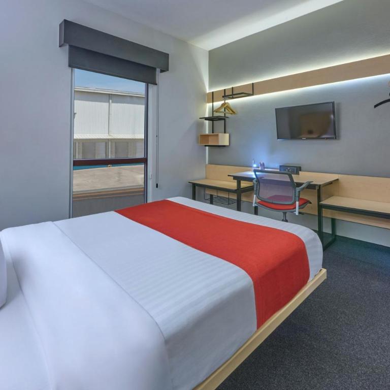 City Express by Marriott Ciudad de México Plaza Central - Habitación con cama grande - 6