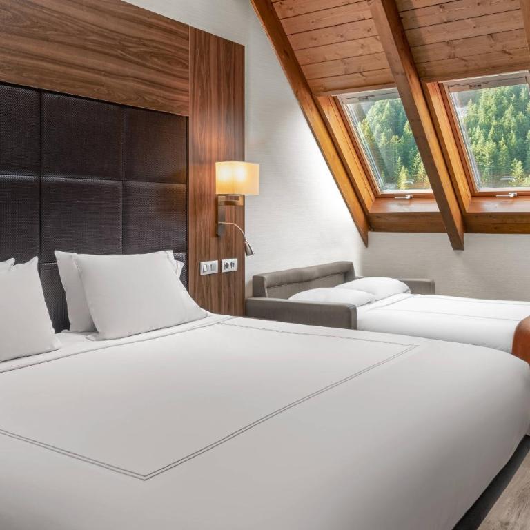 Hotel AC Baqueira Ski Resort, Autograph Collection - Habitación Doble Deluxe con cama grande y vistas a las montañas - 2