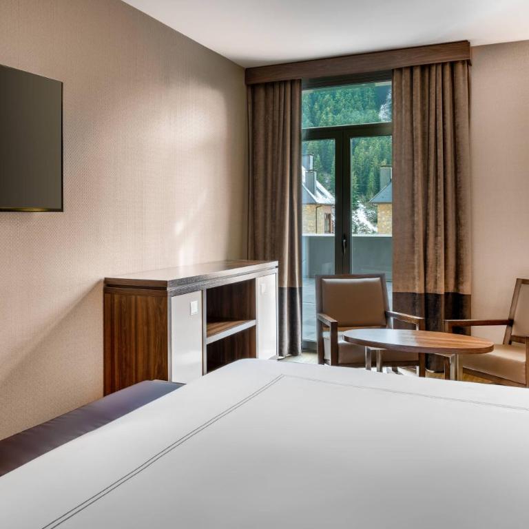 Hotel AC Baqueira Ski Resort, Autograph Collection - Suite con cama grande y vista a la montaña - 4