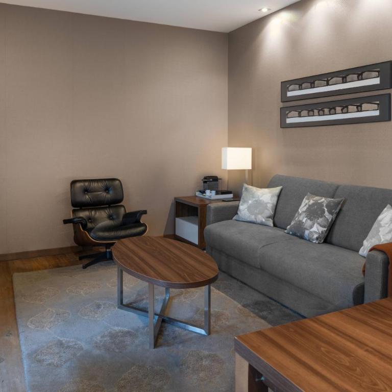 Hotel AC Baqueira Ski Resort, Autograph Collection - One-Bedroom Twin Suite with Sofa Bed and Mountain View - 4