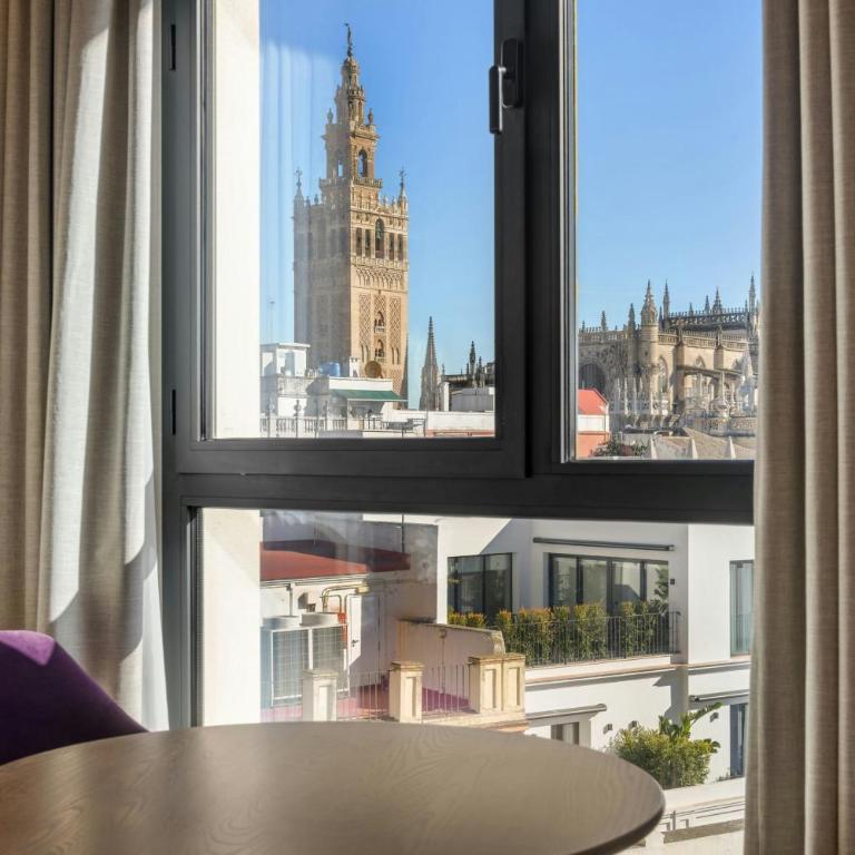 Querencia de Sevilla, Autograph Collection - Deluxe King Room with City View - 4