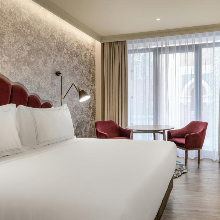 Querencia de Sevilla, Autograph Collection - Deluxe King Room - 1