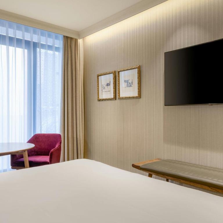 Querencia de Sevilla, Autograph Collection - Deluxe King Room - 2