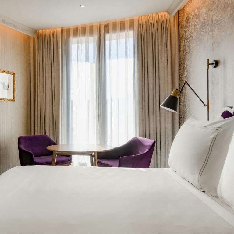 Querencia de Sevilla, Autograph Collection - Deluxe Terrace King Room with Balcony - 2