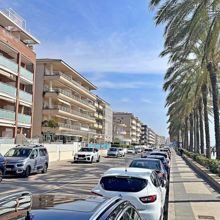 Precioso piso - 1ª línea de mar - Apartamento de 2 dormitorios - 32