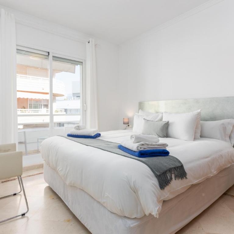 7A MTR - Marbella Temporary Rent Apto 2 Dormitorios Sea View - Two-Bedroom Apartment with Balcony and Sea View - 4