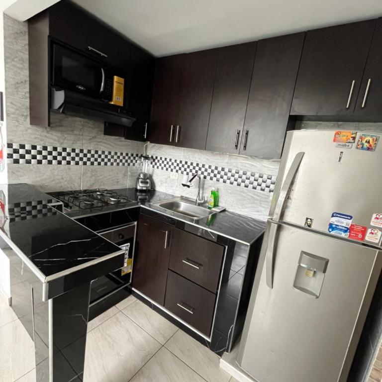 Arriendo apto - Apartamento de 3 dormitorios - 8
