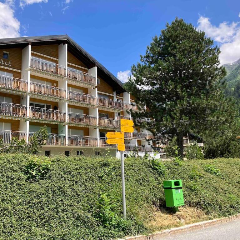 Holiday Apart 60m2 in leukerbad - Apartment mit 1 Schlafzimmer - 1