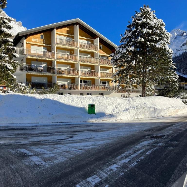 Holiday Apart 60m2 in leukerbad - Apartment mit 1 Schlafzimmer - 2