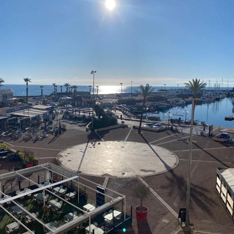Le Vista Mare - Vue port avec place de parking - Apartment with Sea View - 4