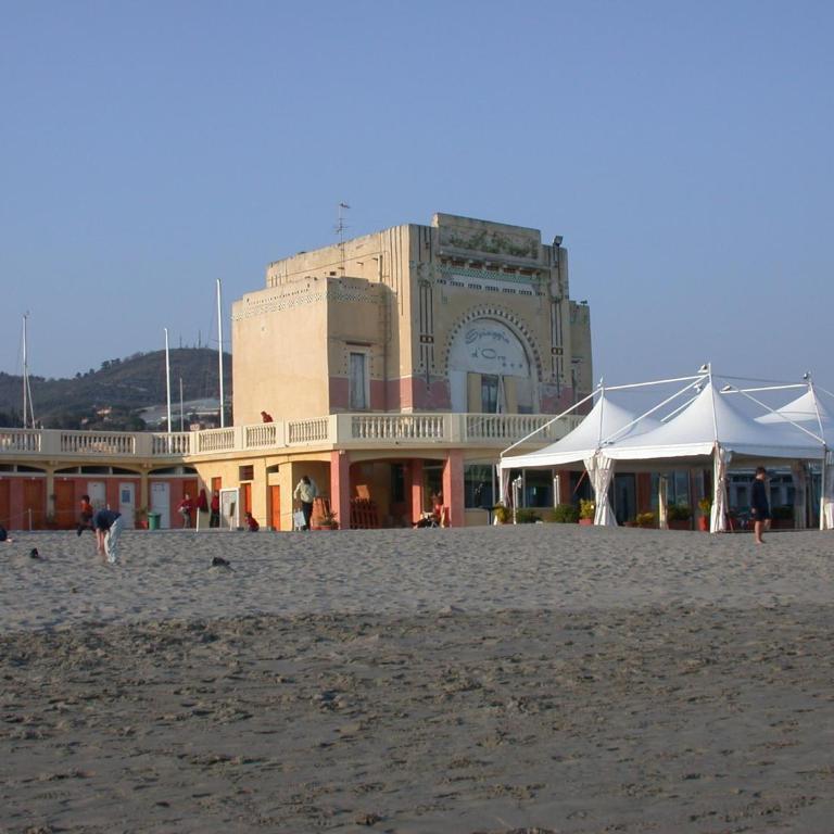 Ligurisches Rustico, umgeben von Olivenhainen am Dorfrand - Casa con 2 Camere da Letto - 35
