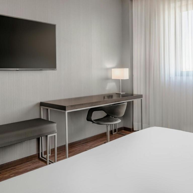 AC Hotel by Marriott Pisa - Camera Standard con Letto King-Size - 5
