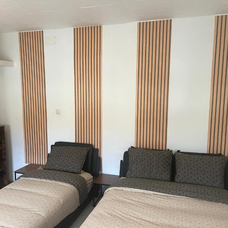 Le Manteau Bleu - Chambre Triple Standard - 8