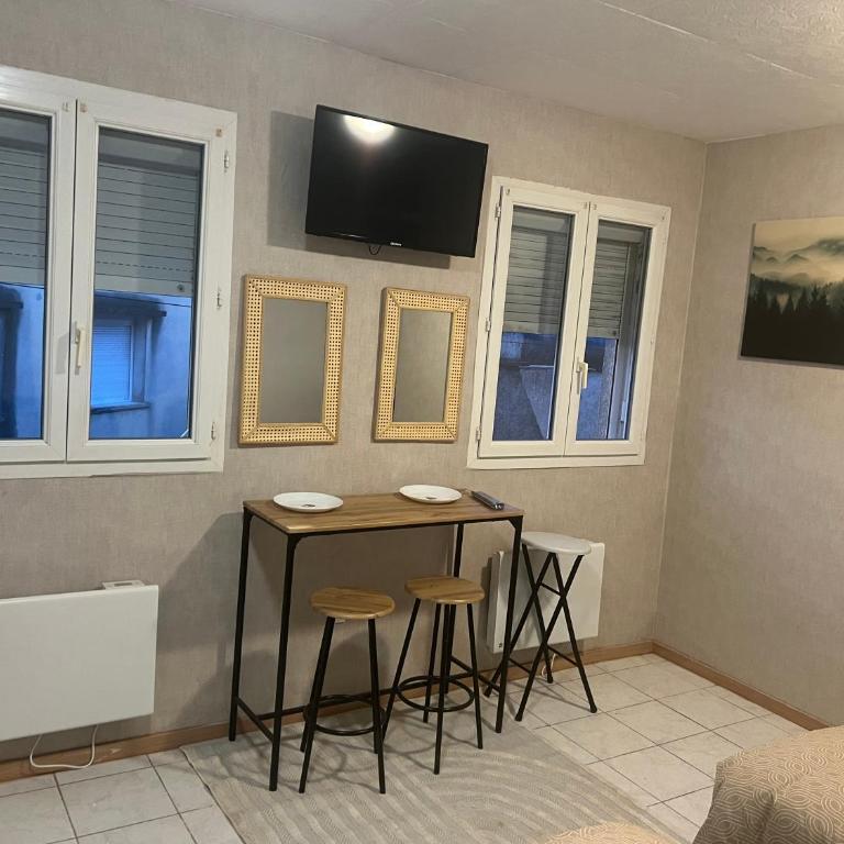 Le Manteau Bleu - Chambre Triple Standard - 9