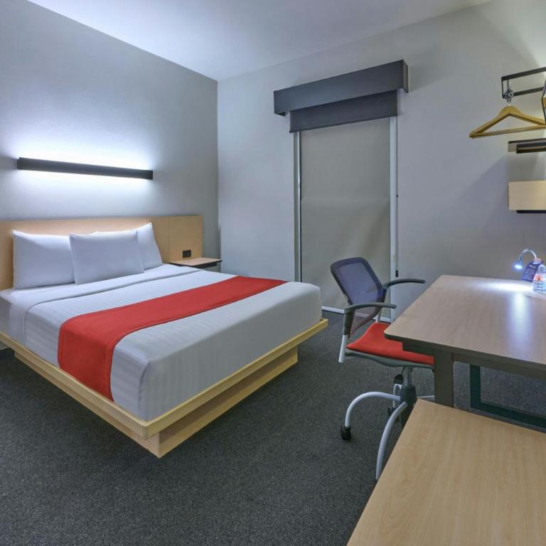 City Express by Marriott Ciudad de México Plaza Central - Habitación con cama grande - 11