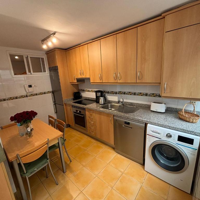 MARTIANEZ BEACH Sea View - Apartamento de 3 dormitorios con vistas al mar - 11