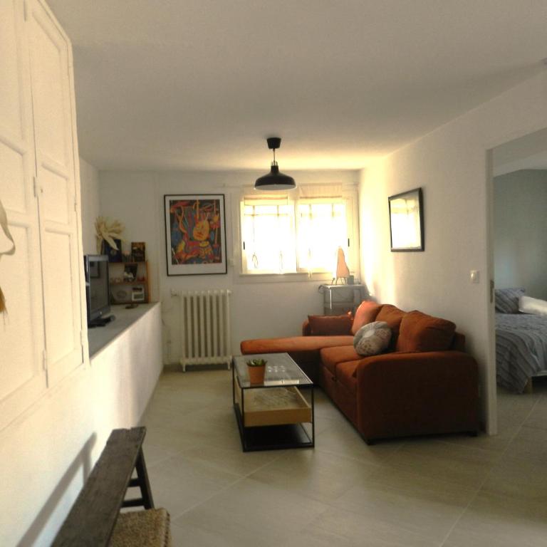Aqui siem ben - Two-Bedroom Apartment - 30