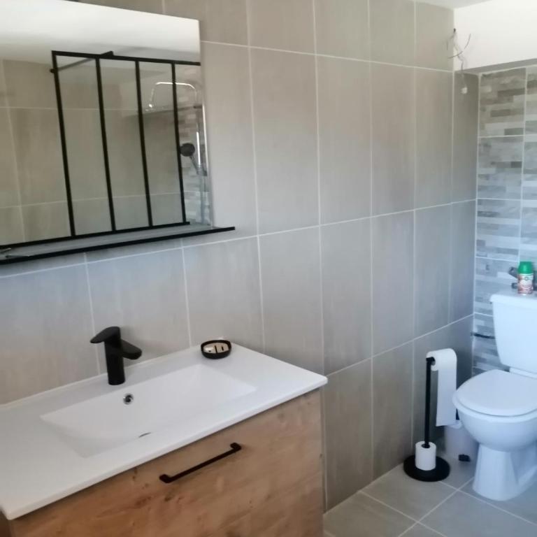 Aqui siem ben - Two-Bedroom Apartment - 53