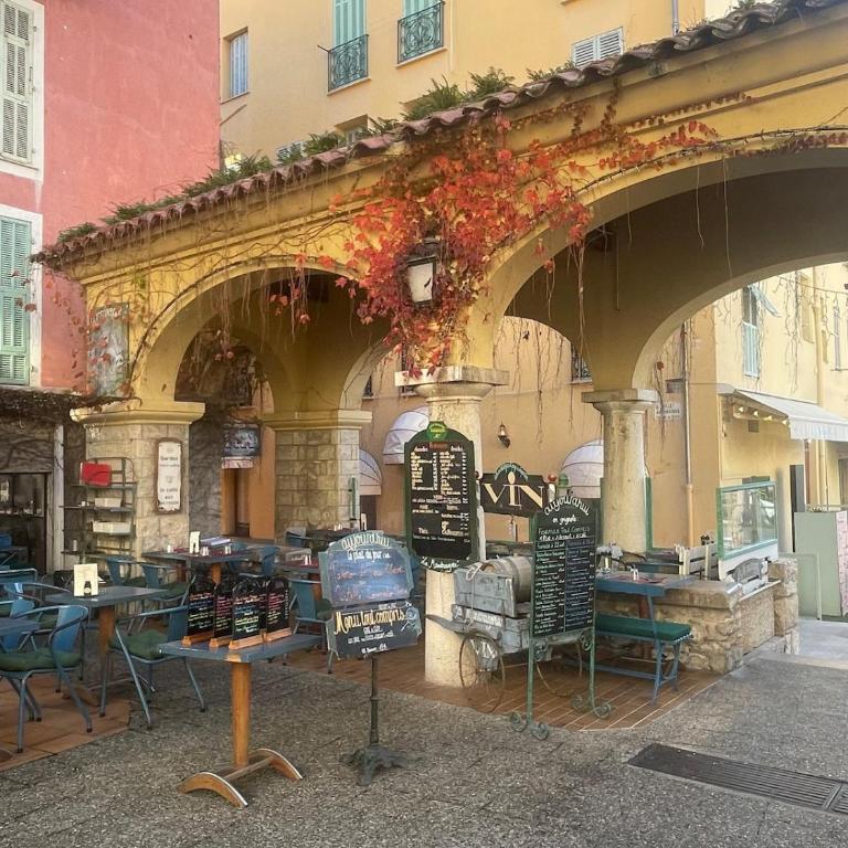 Appartement vue mer Menton vieille ville - Apartment with Sea View - 12
