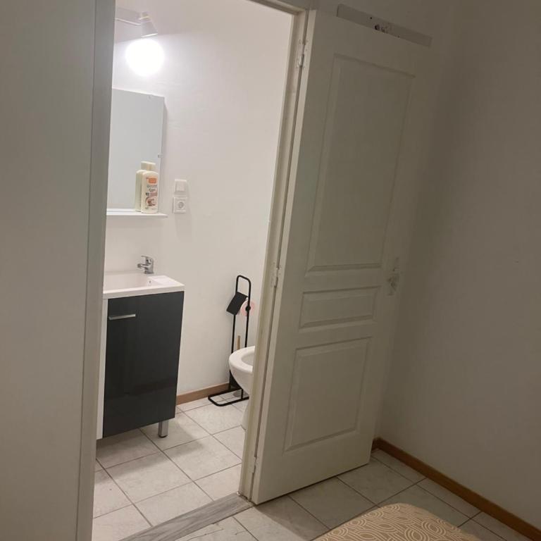 Le Manteau Bleu - Chambre Double avec Salle de Bains Privative - 5