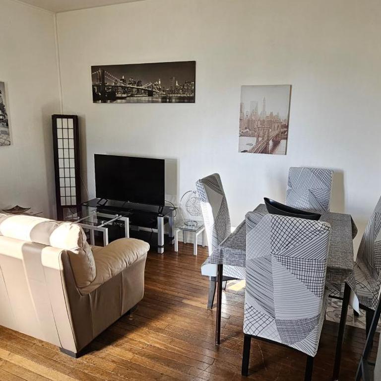 Appartement F2 Orléans 42m2, parking, 4 couchages et lit bébé - One-Bedroom Apartment - 1