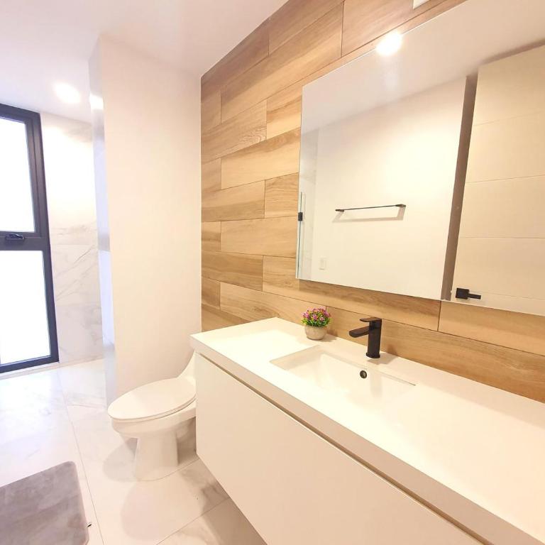 Amaterra 304D Seaside Luxe Condo - Apartamento de 2 dormitorios con balcón - 19