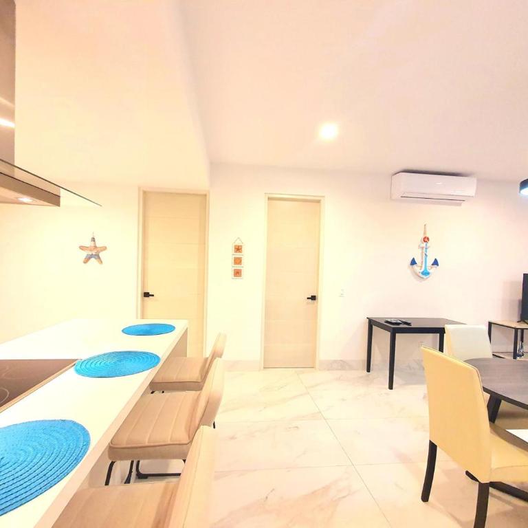 Amaterra 304D Seaside Luxe Condo - Apartamento de 2 dormitorios con balcón - 5