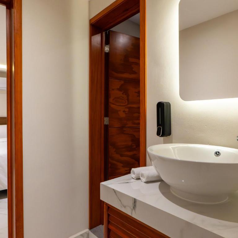 Hotel 28 Cancun - Deluxe Double Studio - 3
