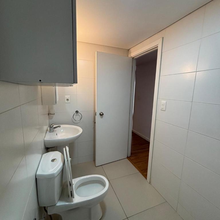 Luminoso apt piso 19, shopping, casino y más - Three-Bedroom Apartment - 3