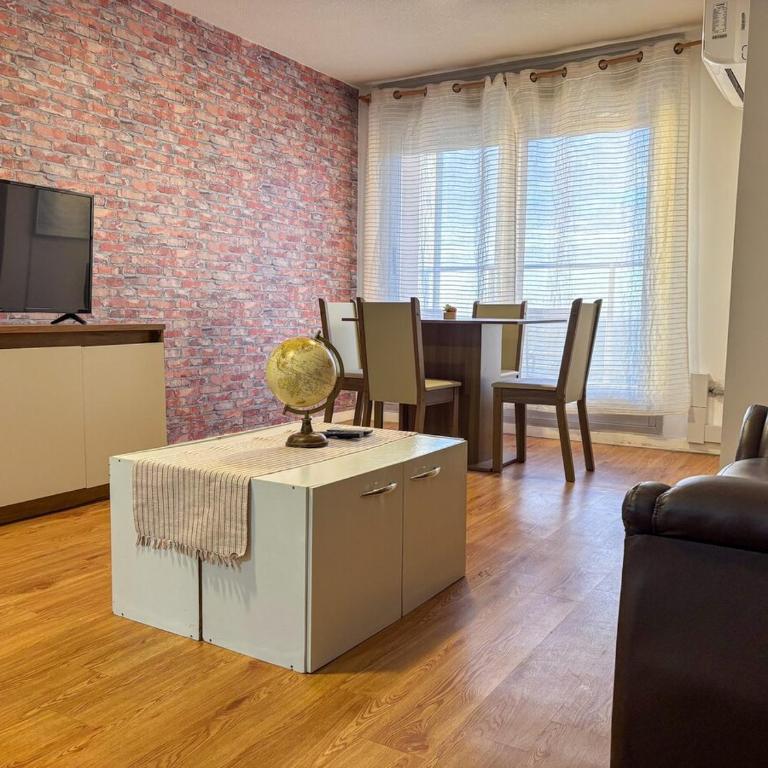 Luminoso apt piso 19, shopping, casino y más - Three-Bedroom Apartment - 10