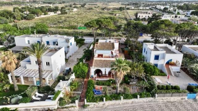 Villa Hibisco - Villa Fronte Spiaggia - 2