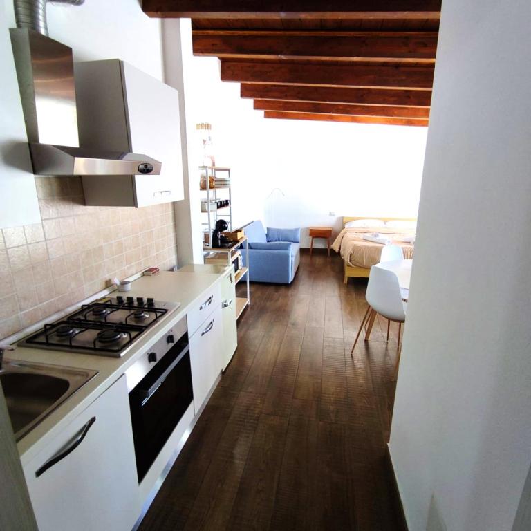 Cecilia's House Cagliari Centro - Appartamento Deluxe con 1 Camera da Letto e Vista Città - 20