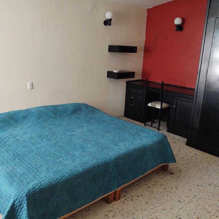 Casa Grande Céntrico cerca del Malecón - One-Bedroom House - 2
