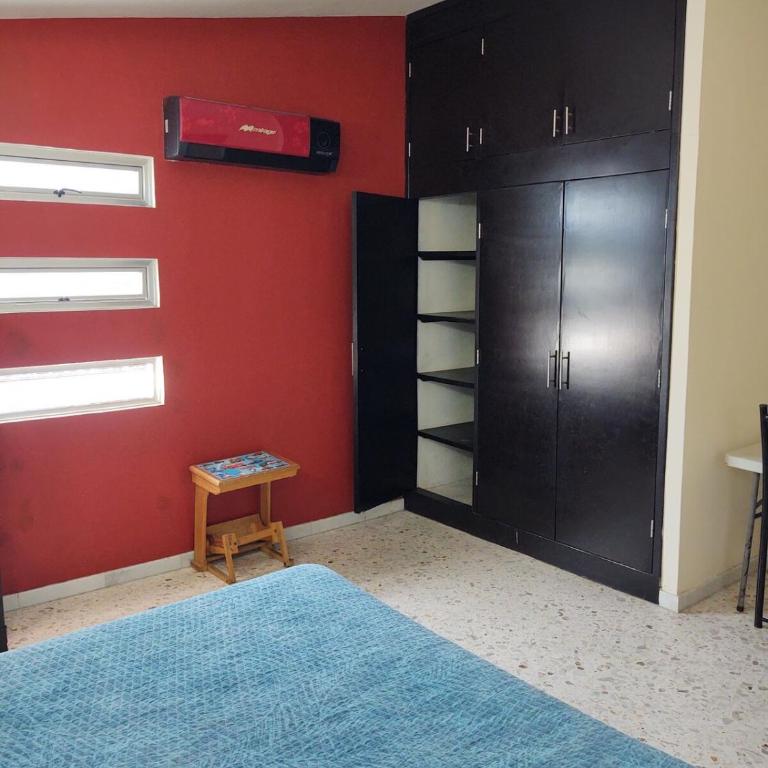 Casa Grande Céntrico cerca del Malecón - One-Bedroom House - 17