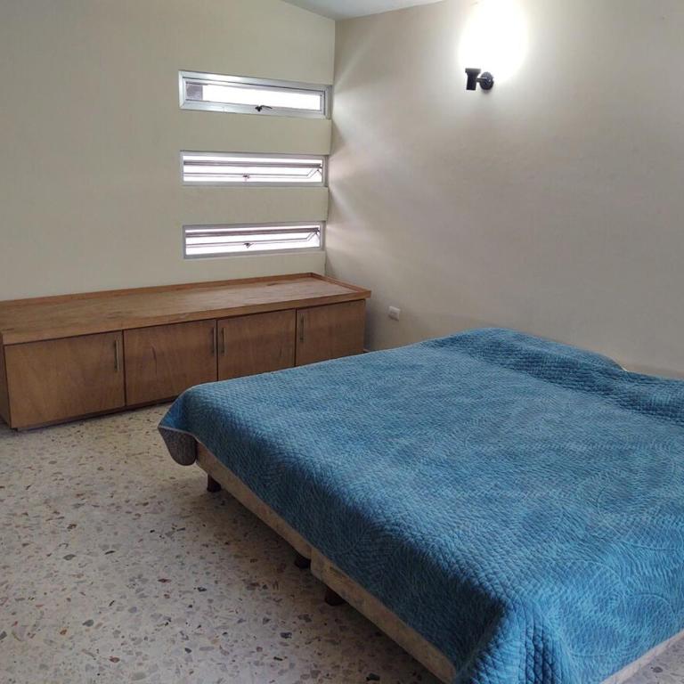 Casa Grande Céntrico cerca del Malecón - One-Bedroom House - 32