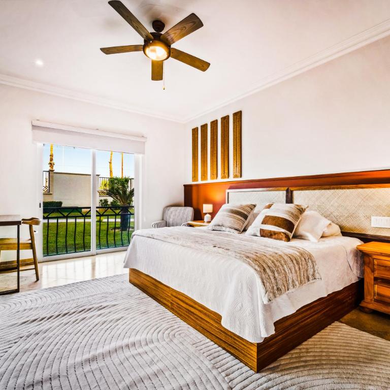 Casa Cascada Cabo Poolside Retreat, Minutes from Beach! - Apartamento - 12