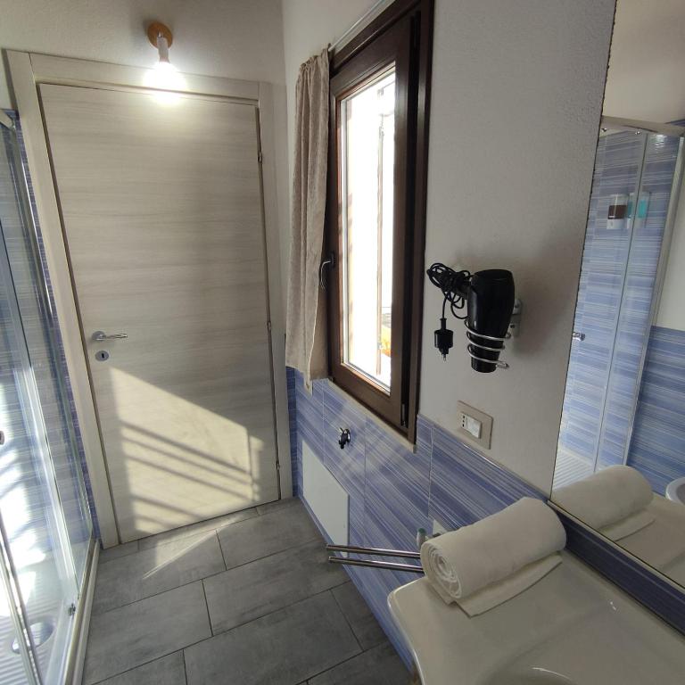 Cecilia's House Cagliari Centro - Appartamento Deluxe con 1 Camera da Letto e Vista Città - 30