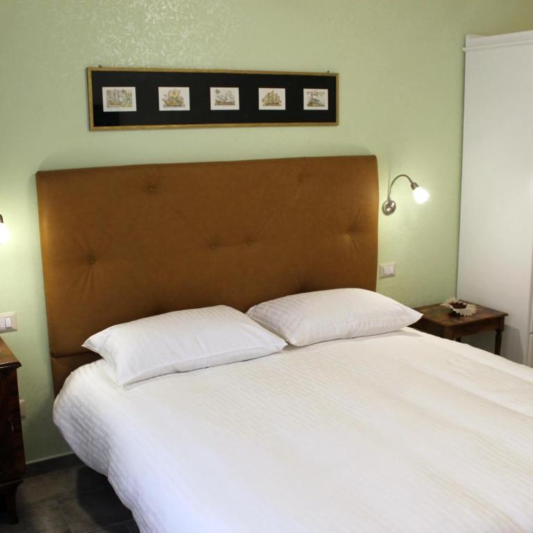 Anice Guesthouse - Camera Matrimoniale Deluxe con Balcone - 10